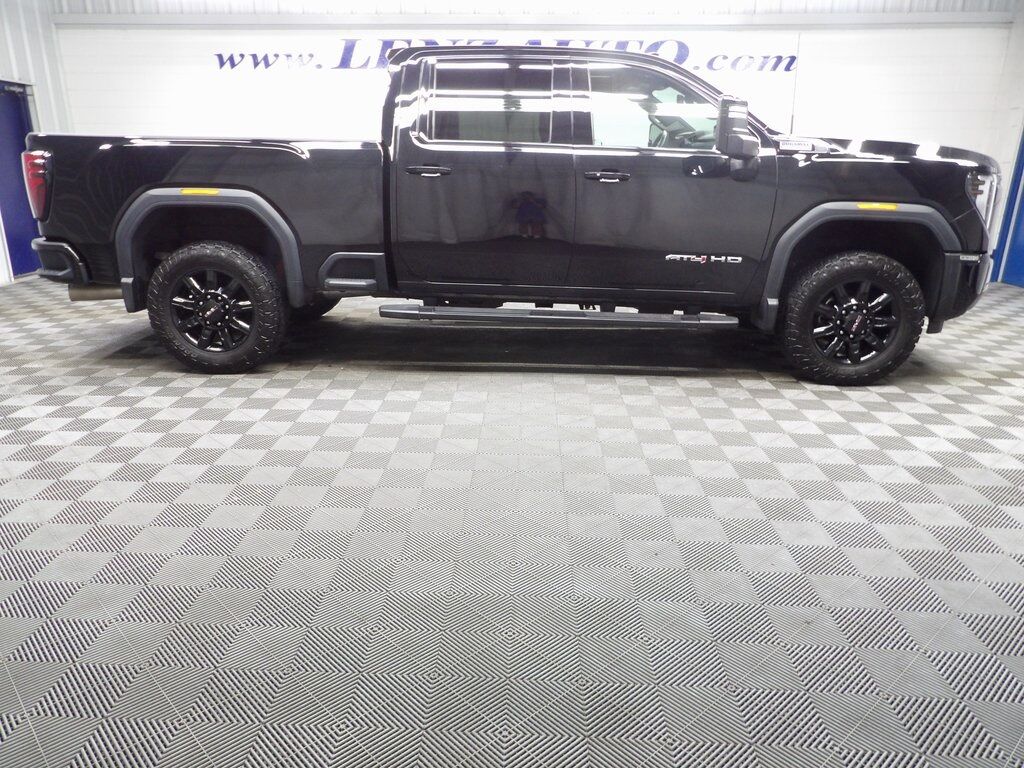 2024 GMC Sierra 2500HD 4x4 Crew Cab AT4 Fond du Lac WI