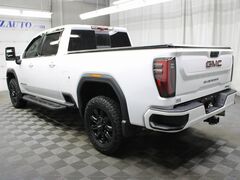 2024 GMC Sierra 2500HD 4x4 Crew Cab AT4 Fond du Lac WI