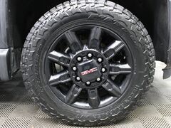 2024 GMC Sierra 2500HD 4x4 Crew Cab AT4 Fond du Lac WI