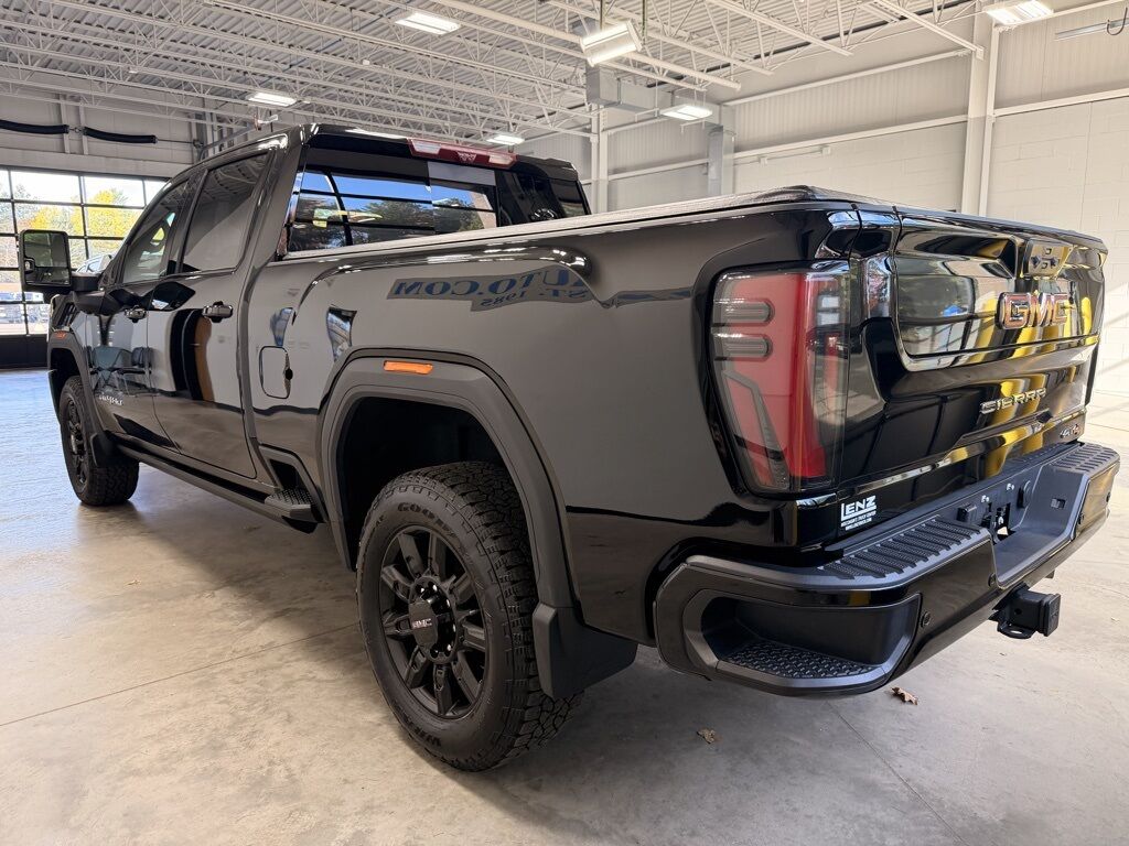 2024 GMC Sierra 2500HD 4x4 Crew Cab AT4 Fond du Lac WI