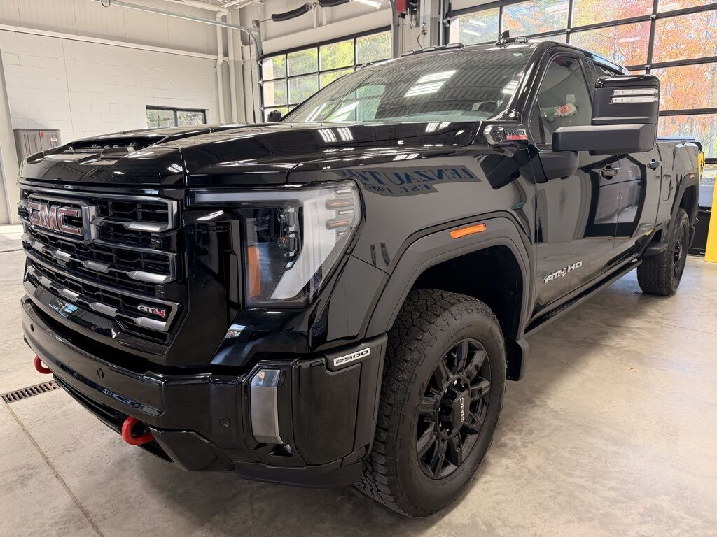2024 GMC Sierra 2500HD 4x4 Crew Cab AT4 Fond du Lac WI