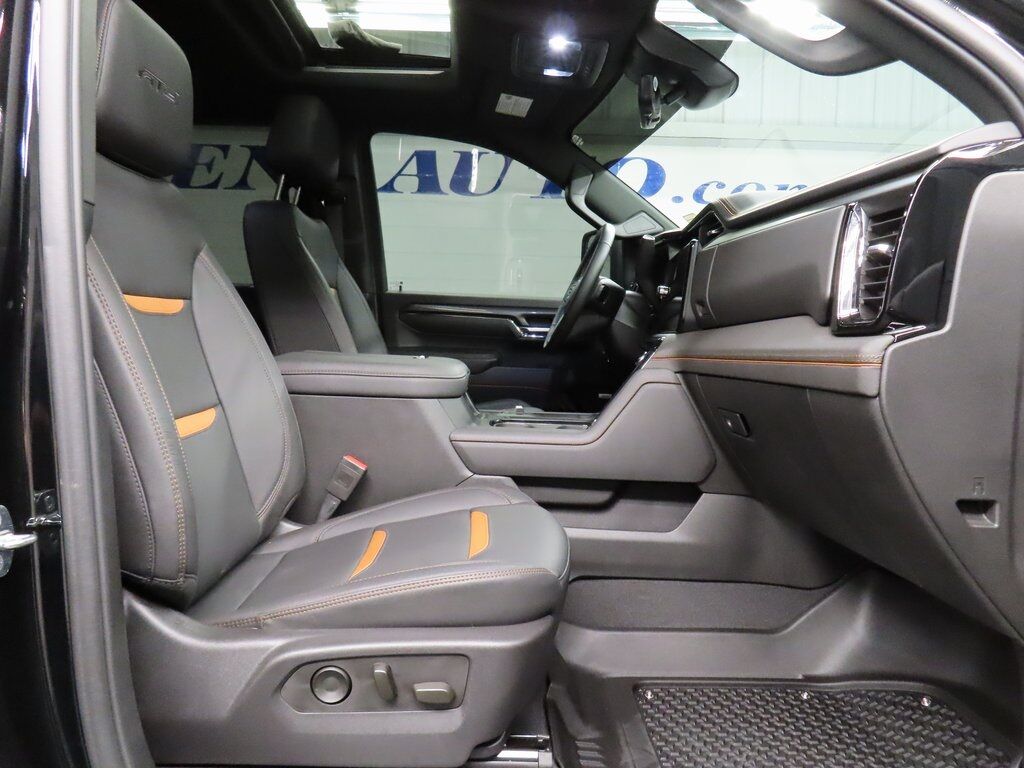 2024 GMC Sierra 2500HD 4x4 Crew Cab AT4 Fond du Lac WI
