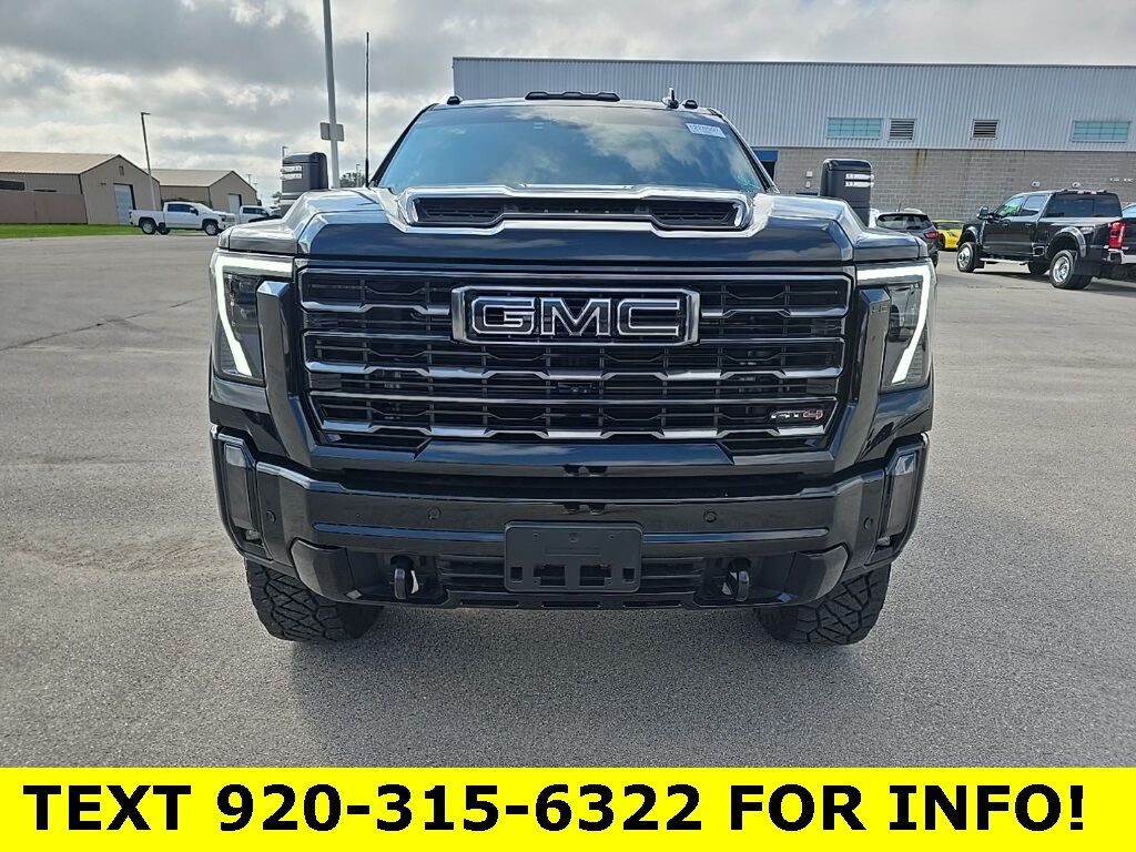 2024 GMC Sierra 2500HD 4x4 Crew Cab AT4 Fond du Lac WI