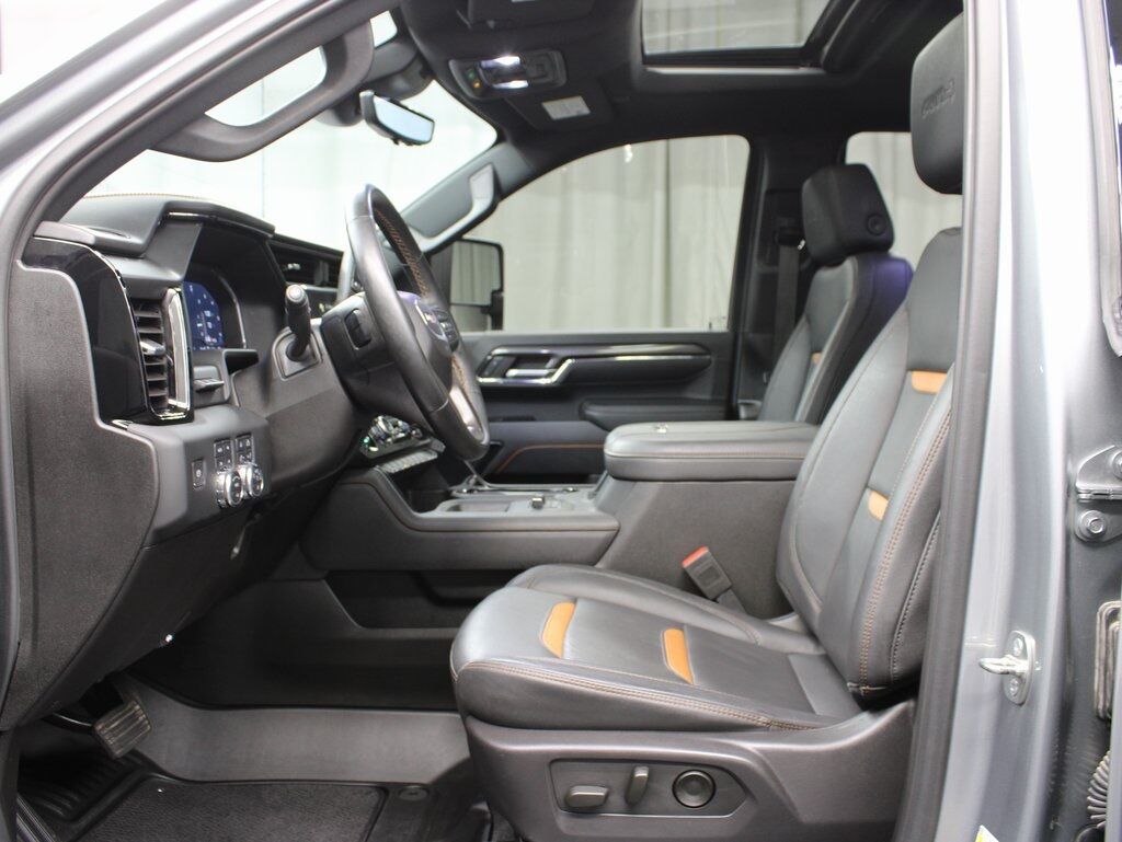 2024 GMC Sierra 2500HD 4x4 Crew Cab AT4 Fond du Lac WI