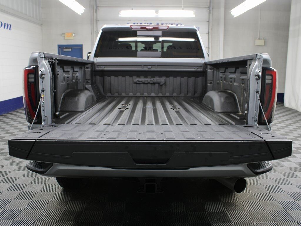 2024 GMC Sierra 2500HD 4x4 Crew Cab AT4 Fond du Lac WI