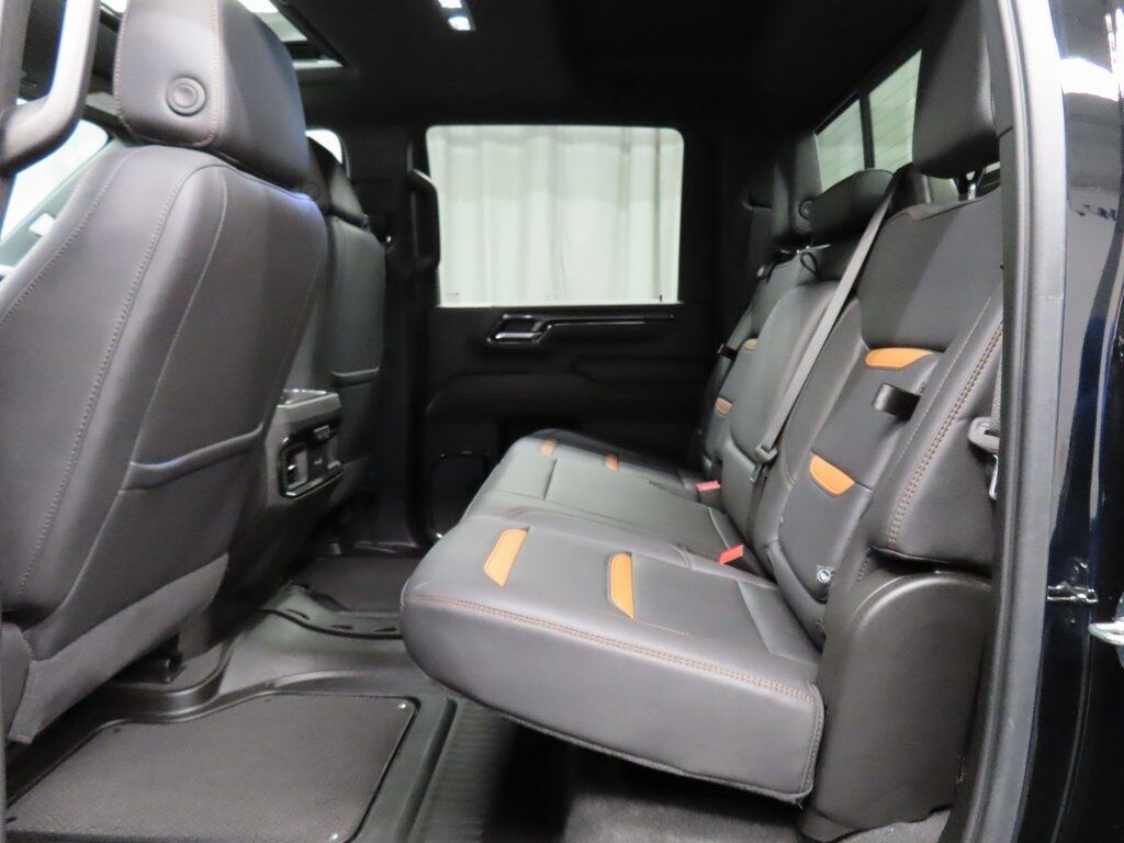 2024 GMC Sierra 2500HD 4x4 Crew Cab AT4 Fond du Lac WI