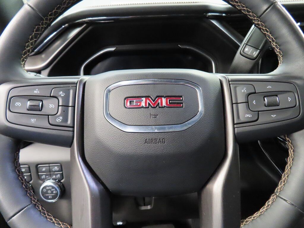 2024 GMC Sierra 2500HD 4x4 Crew Cab AT4 Fond du Lac WI
