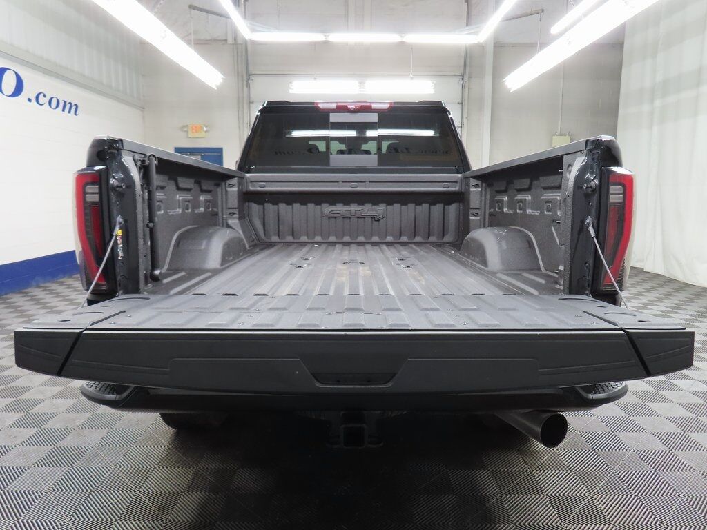 2024 GMC Sierra 2500HD 4x4 Crew Cab AT4 Fond du Lac WI