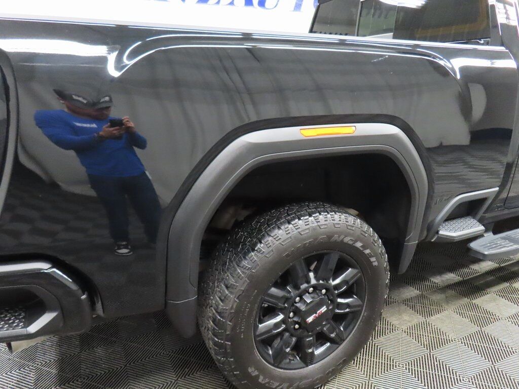 2024 GMC Sierra 2500HD 4x4 Crew Cab AT4 Fond du Lac WI
