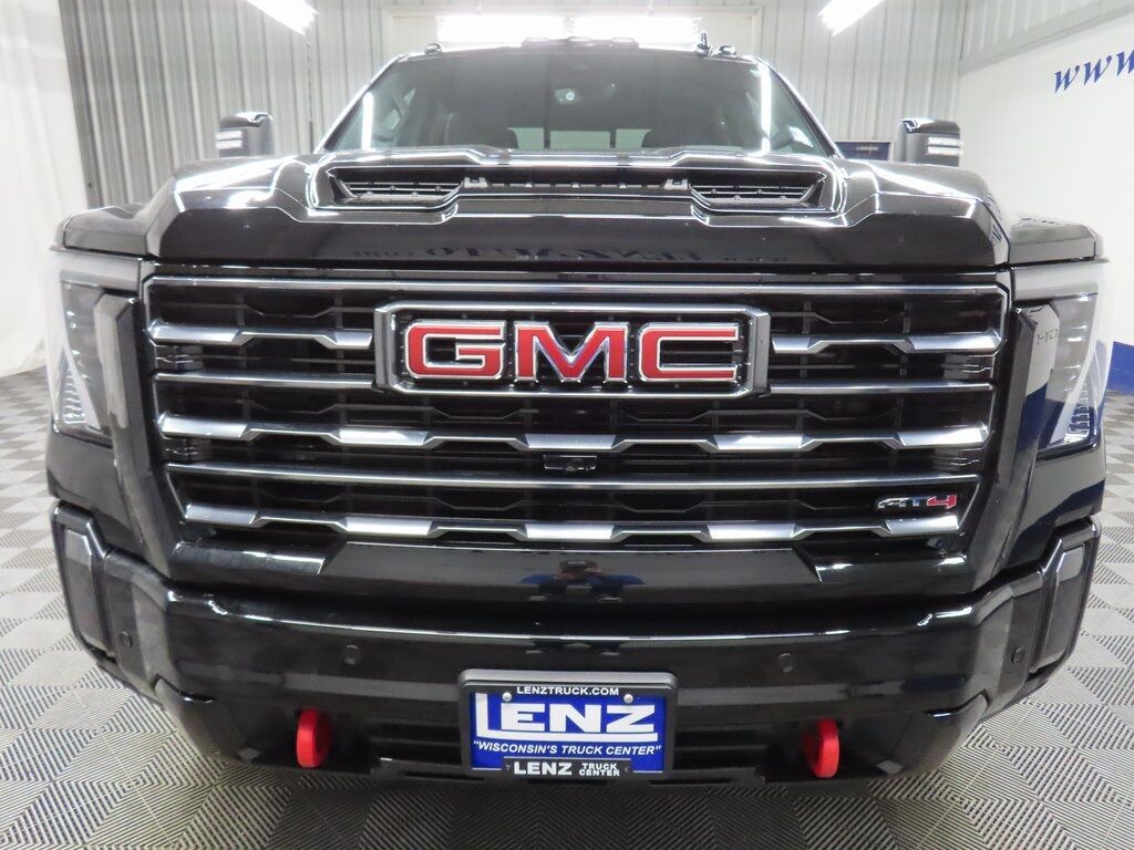 2024 GMC Sierra 2500HD 4x4 Crew Cab AT4 Fond du Lac WI