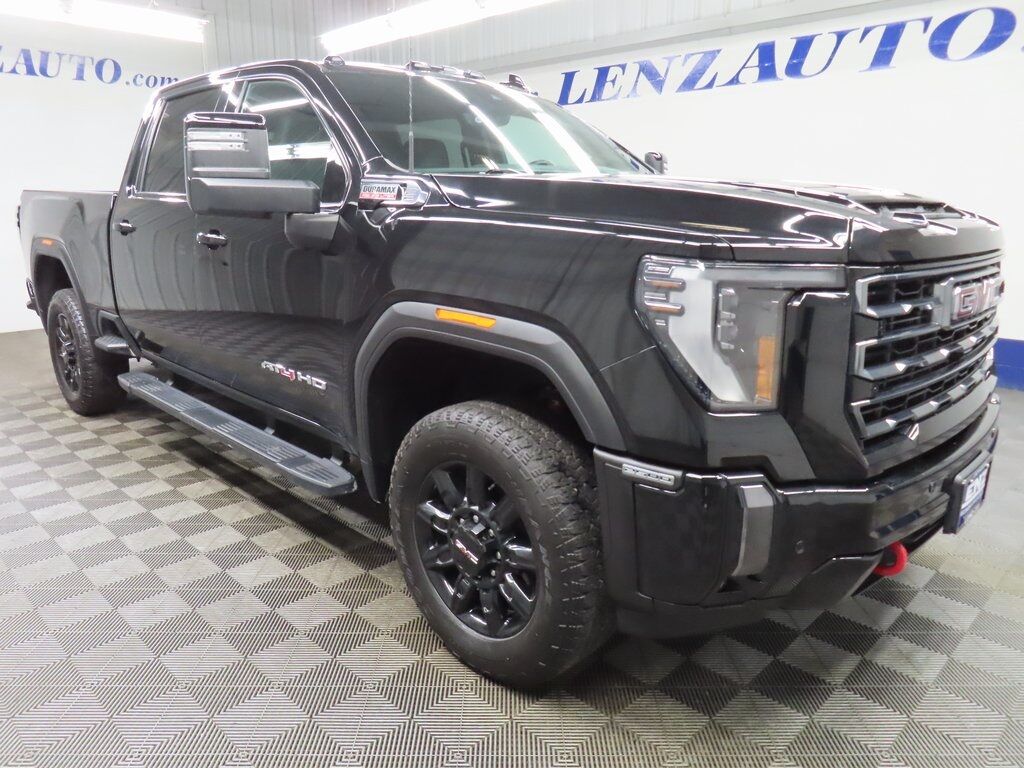 2024 GMC Sierra 2500HD 4x4 Crew Cab AT4 Fond du Lac WI