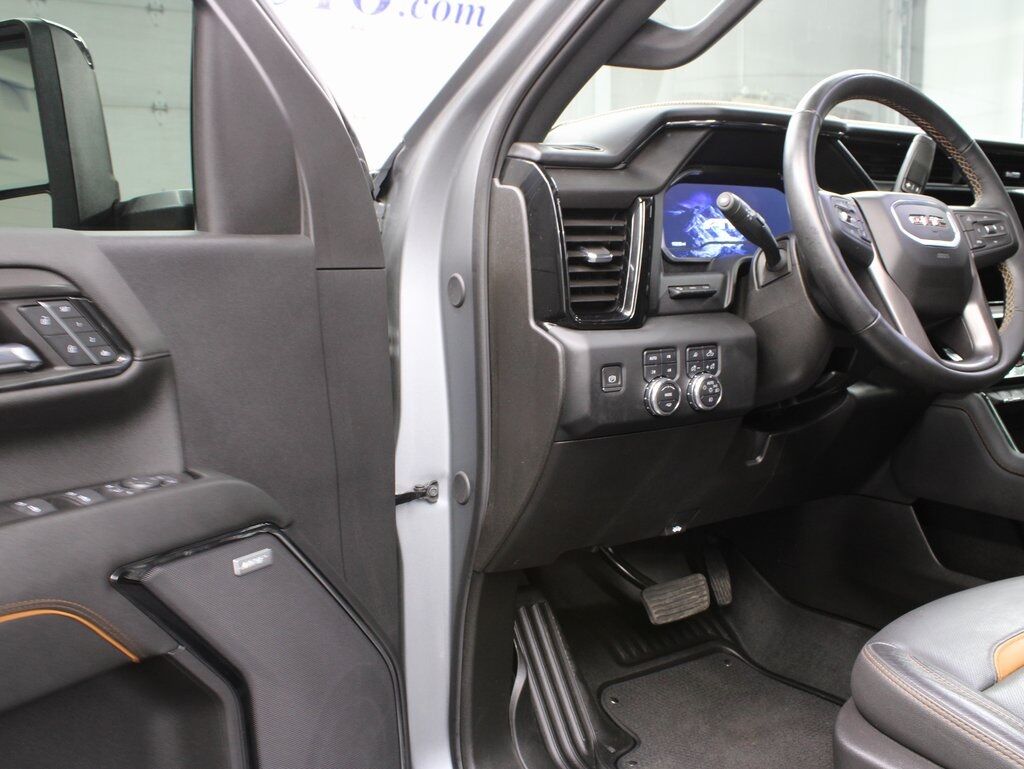 2024 GMC Sierra 2500HD 4x4 Crew Cab AT4 Fond du Lac WI