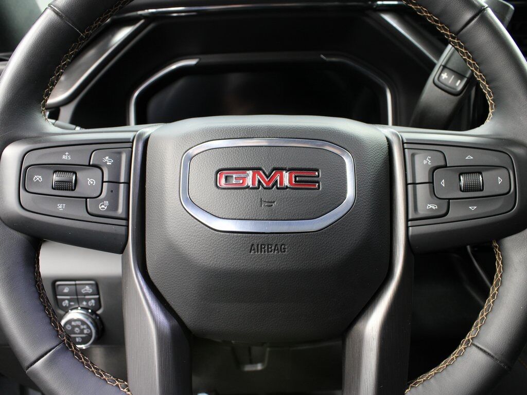 2024 GMC Sierra 2500HD 4x4 Crew Cab AT4 Fond du Lac WI