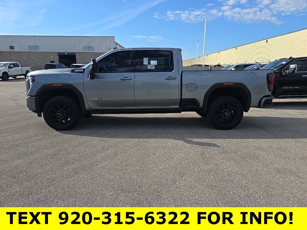 2024 GMC Sierra 2500HD 4x4 Crew Cab AT4 Fond du Lac WI