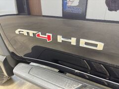 2024 GMC Sierra 2500HD 4x4 Crew Cab AT4 Fond du Lac WI
