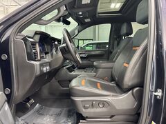 2024 GMC Sierra 2500HD 4x4 Crew Cab AT4 Fond du Lac WI
