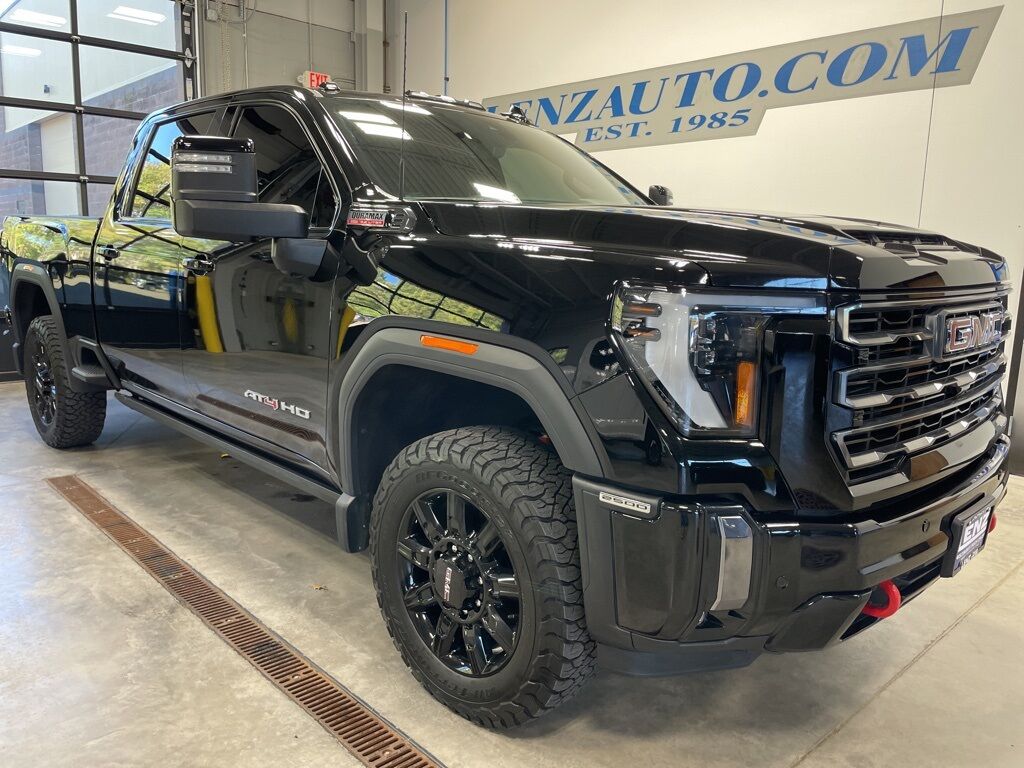 2024 GMC Sierra 2500HD 4x4 Crew Cab AT4
