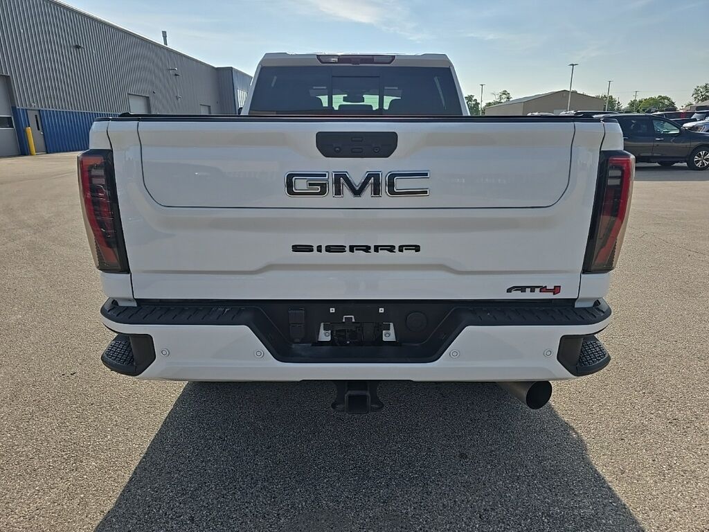 2024 GMC Sierra 2500HD 4x4 Crew Cab AT4 Minocqua WI