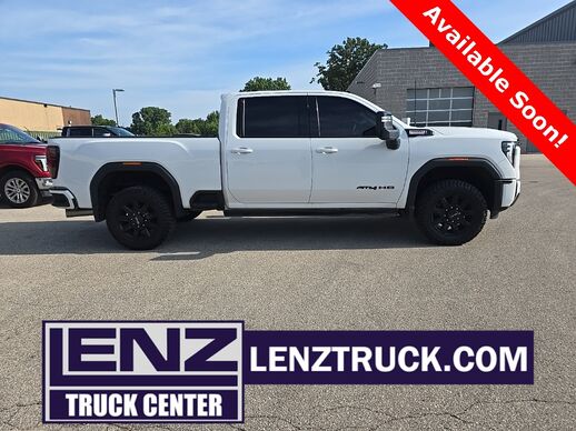 2024_GMC_Sierra 2500HD_4x4 Crew Cab AT4_ Fond du Lac WI