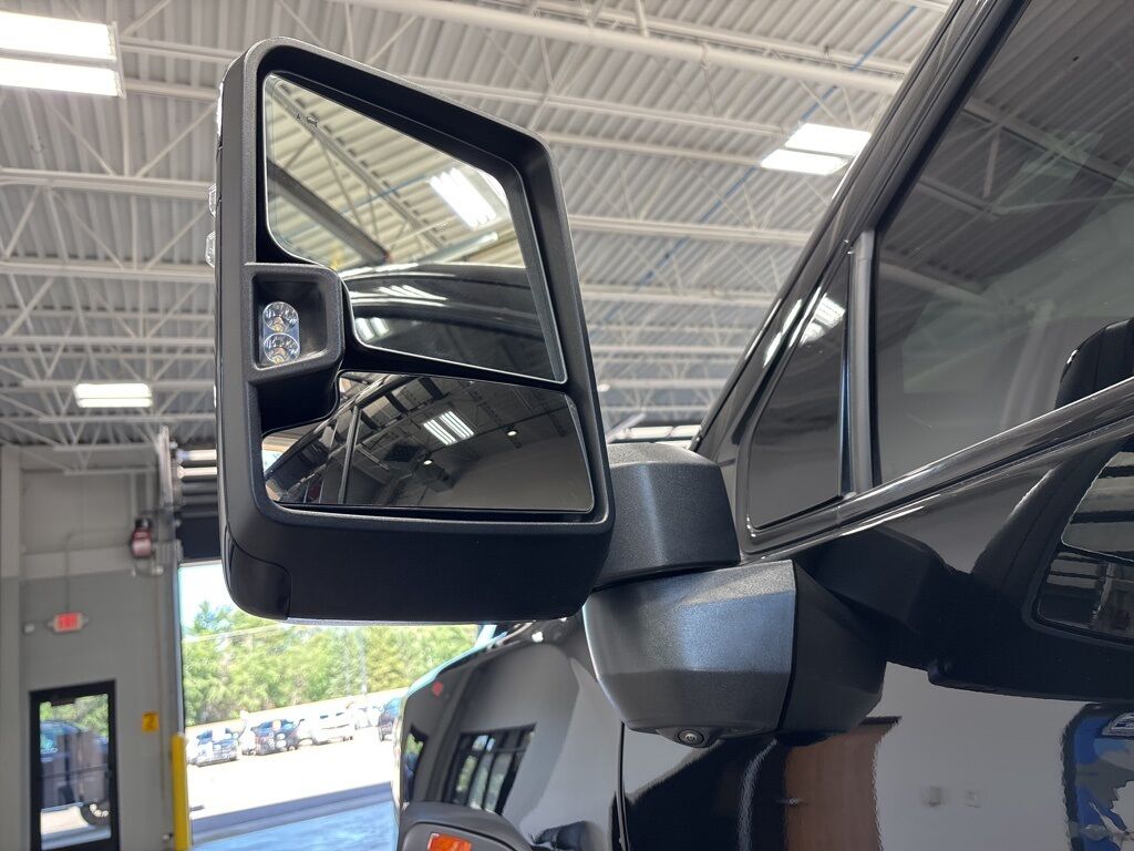 2024 GMC Sierra 2500HD 4x4 Crew Cab AT4 Minocqua WI