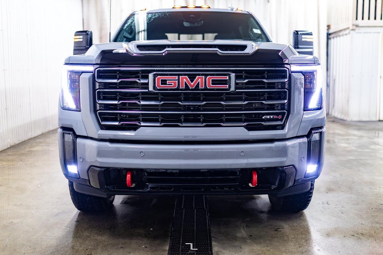 2024 GMC Sierra 2500HD 4x4 Crew Cab AT4 HD Diesel Leather Roof Nav Red Deer AB