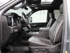 2024 GMC Sierra 2500HD 4x4 Crew Cab AT4X Fond du Lac WI