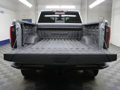 2024 GMC Sierra 2500HD 4x4 Crew Cab AT4X Fond du Lac WI
