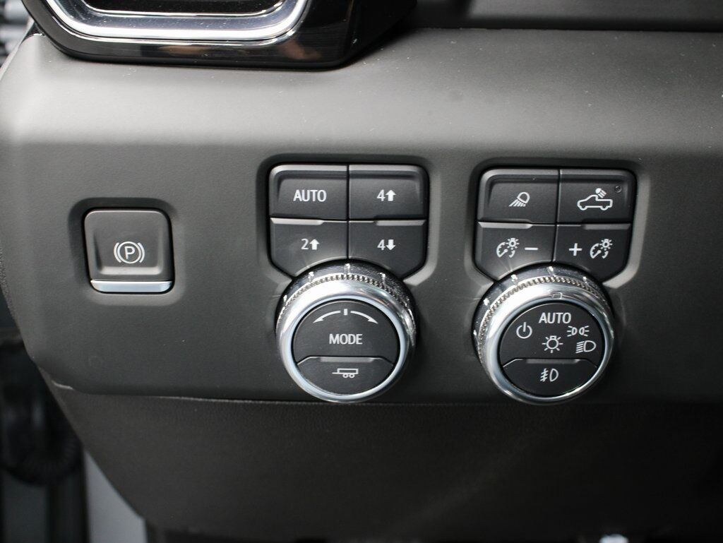 2024 GMC Sierra 2500HD 4x4 Crew Cab Denali Fond du Lac WI