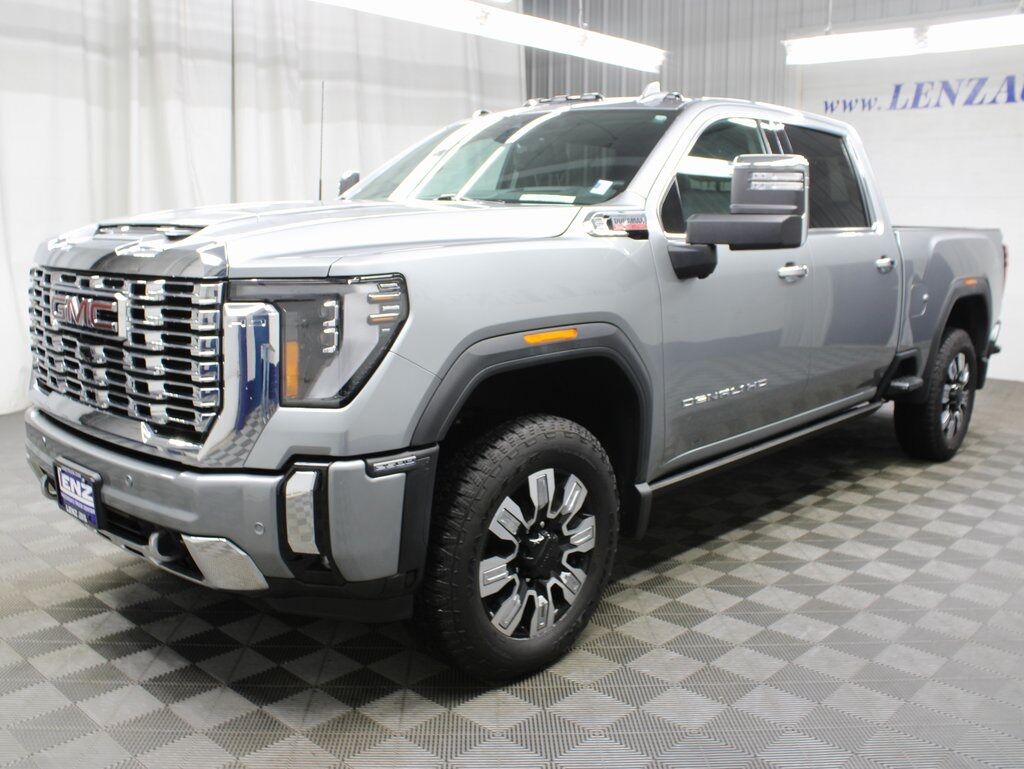 2024 GMC Sierra 2500HD 4x4 Crew Cab Denali Fond du Lac WI