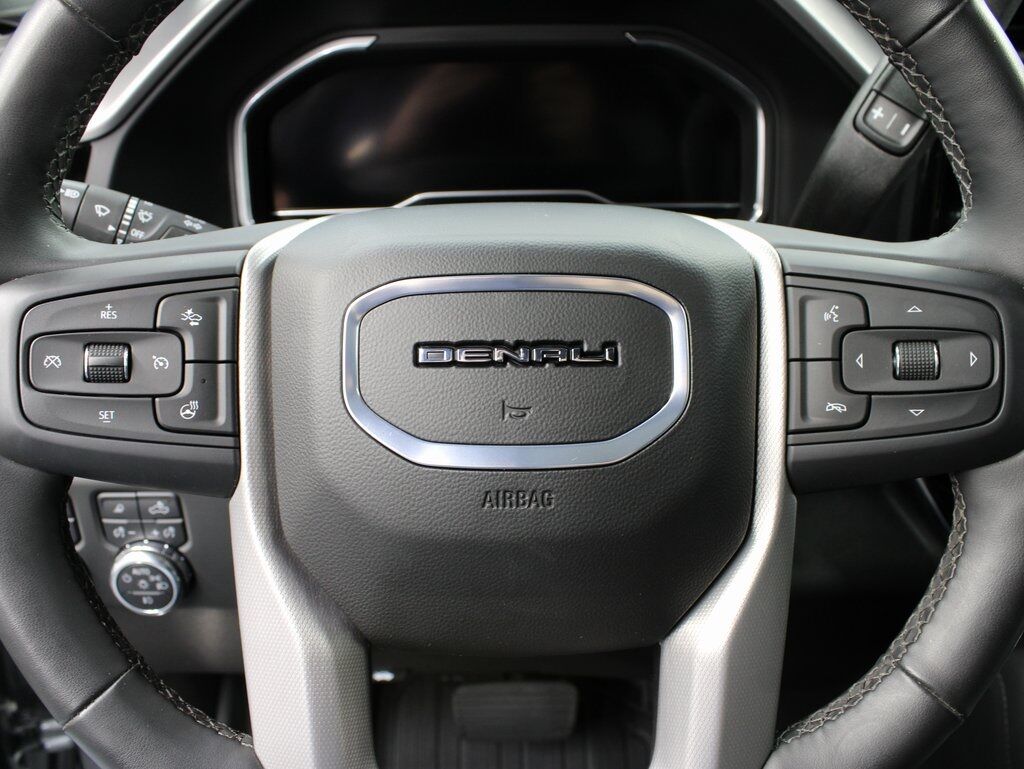 2024 GMC Sierra 2500HD 4x4 Crew Cab Denali Fond du Lac WI