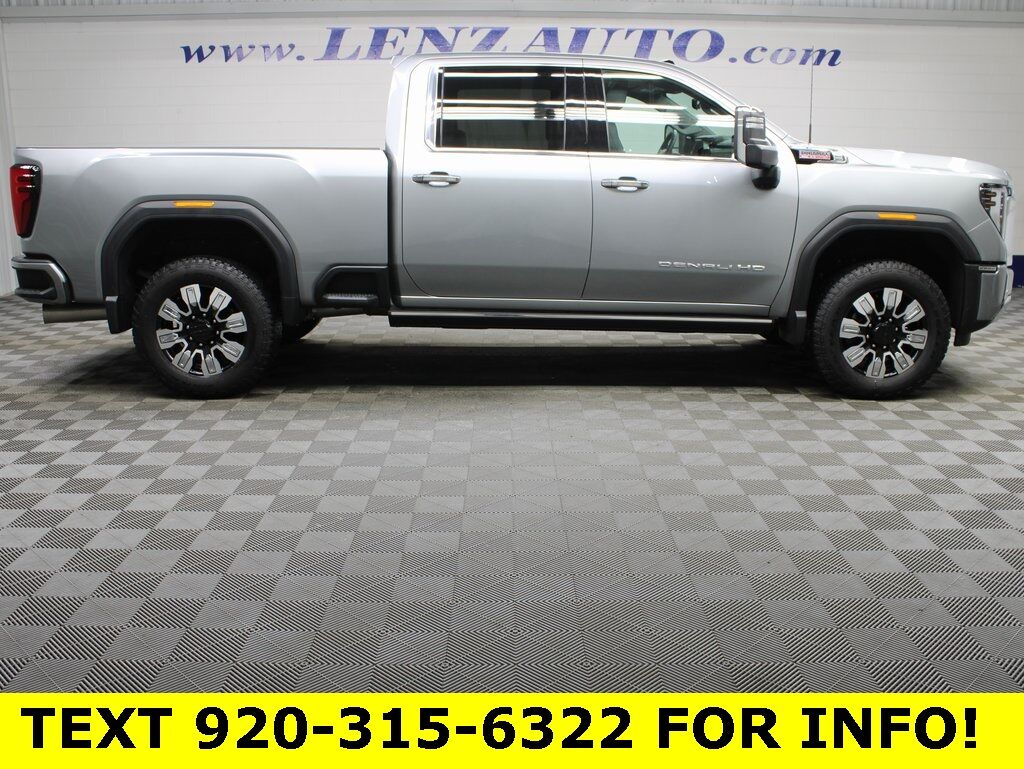 2024 GMC Sierra 2500HD 4x4 Crew Cab Denali Fond du Lac WI