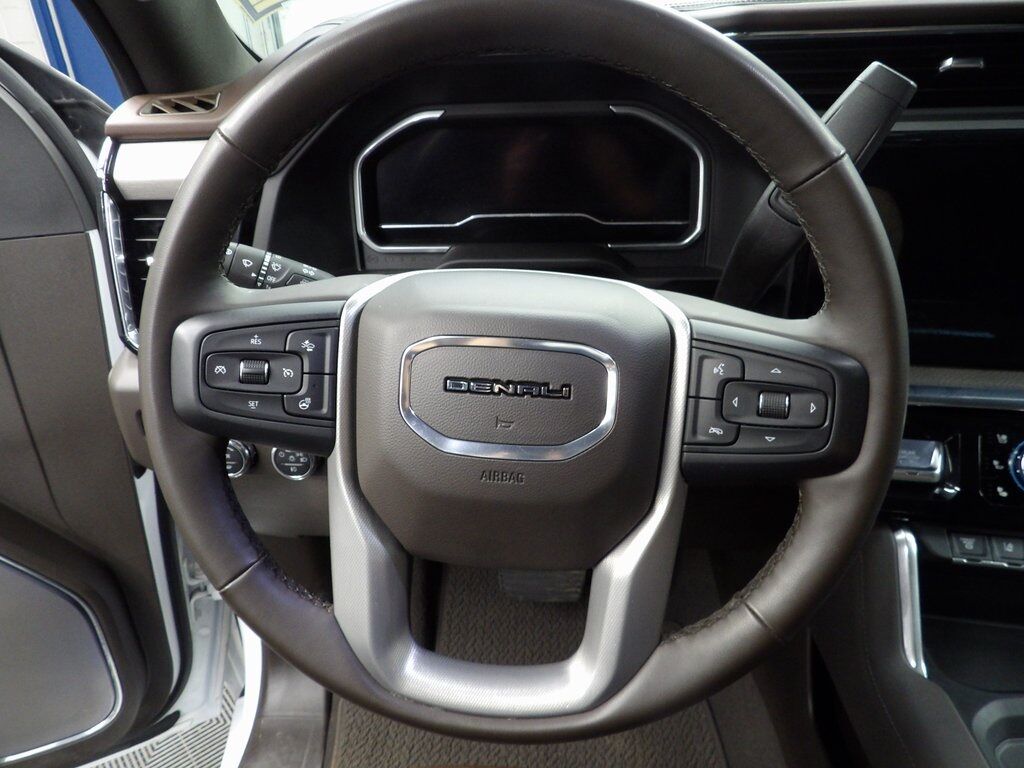 2024 GMC Sierra 2500HD 4x4 Crew Cab Denali Fond du Lac WI