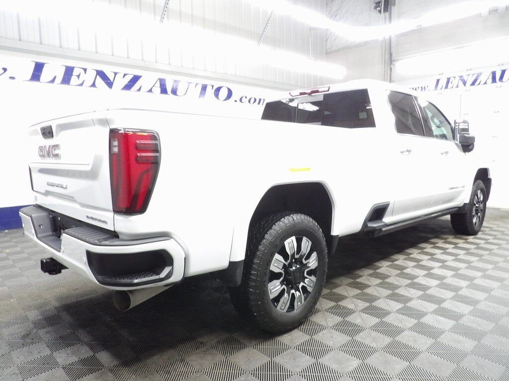 2024 GMC Sierra 2500HD 4x4 Crew Cab Denali Fond du Lac WI