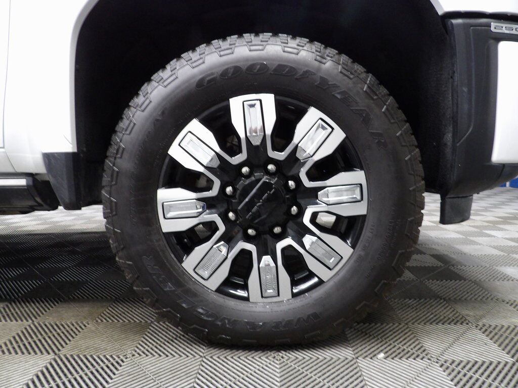 2024 GMC Sierra 2500HD 4x4 Crew Cab Denali Fond du Lac WI