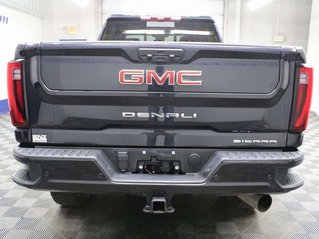 2024 GMC Sierra 2500HD 4x4 Crew Cab Denali Fond du Lac WI