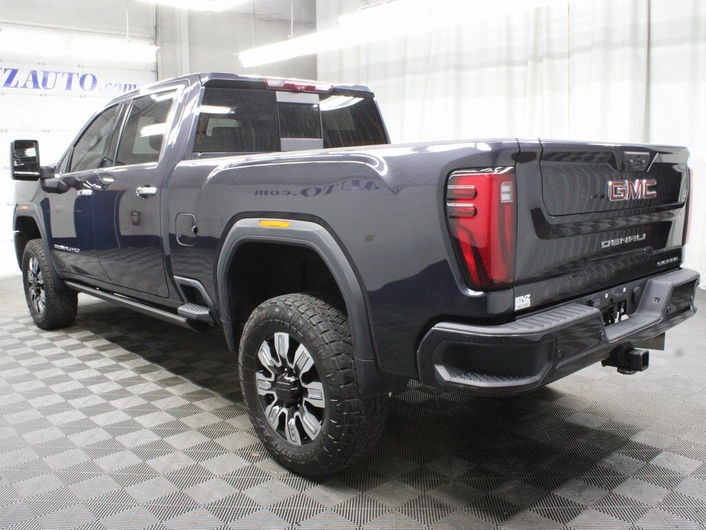 2024 GMC Sierra 2500HD 4x4 Crew Cab Denali Fond du Lac WI