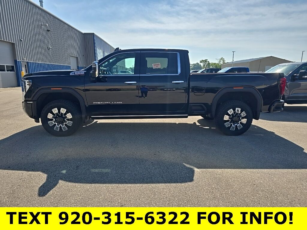 2024 GMC Sierra 2500HD 4x4 Crew Cab Denali Fond du Lac WI