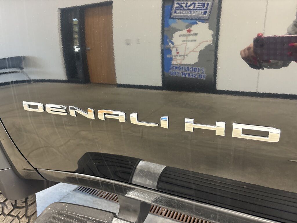 2024 GMC Sierra 2500HD 4x4 Crew Cab Denali Fond du Lac WI