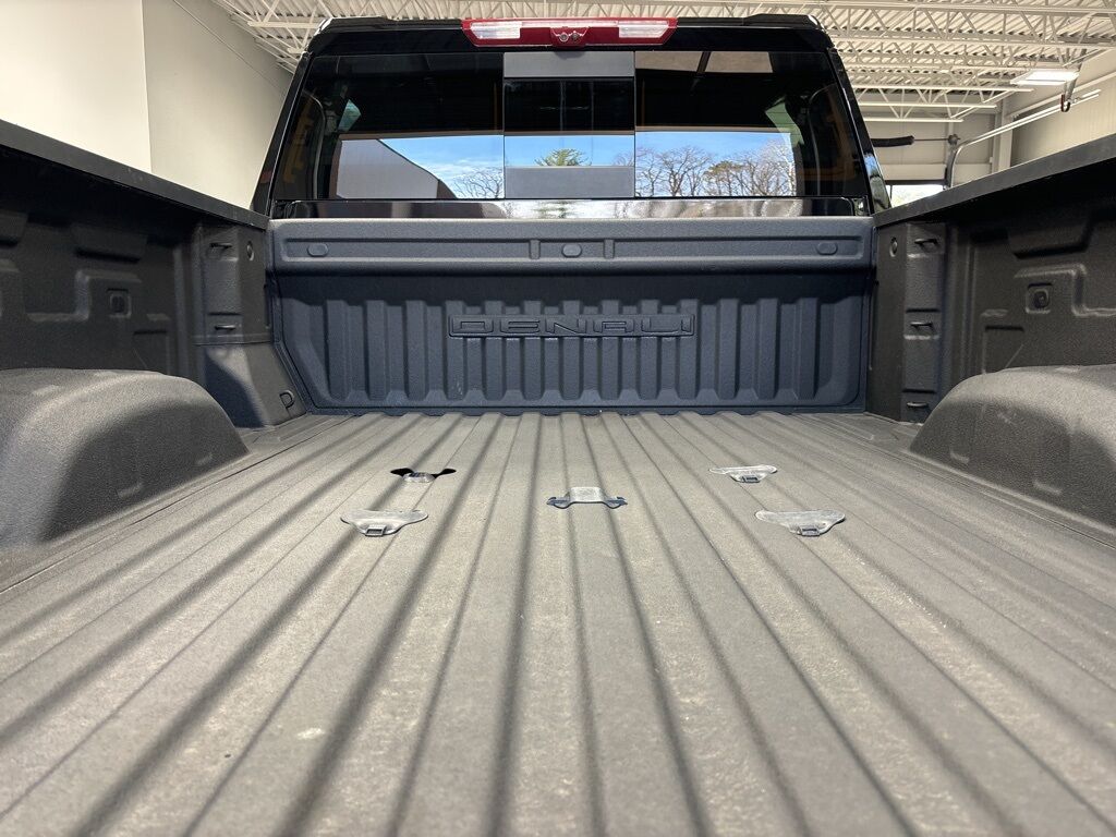 2024 GMC Sierra 2500HD 4x4 Crew Cab Denali Fond du Lac WI