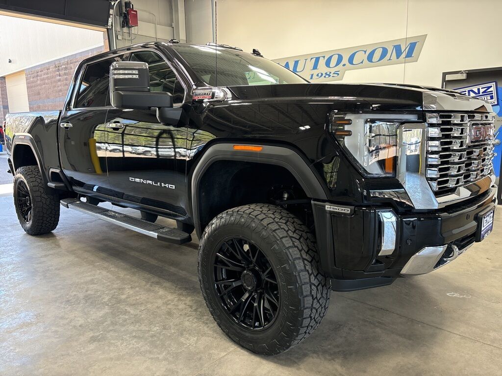 2024 GMC Sierra 2500HD 4x4 Crew Cab Denali Fond du Lac WI