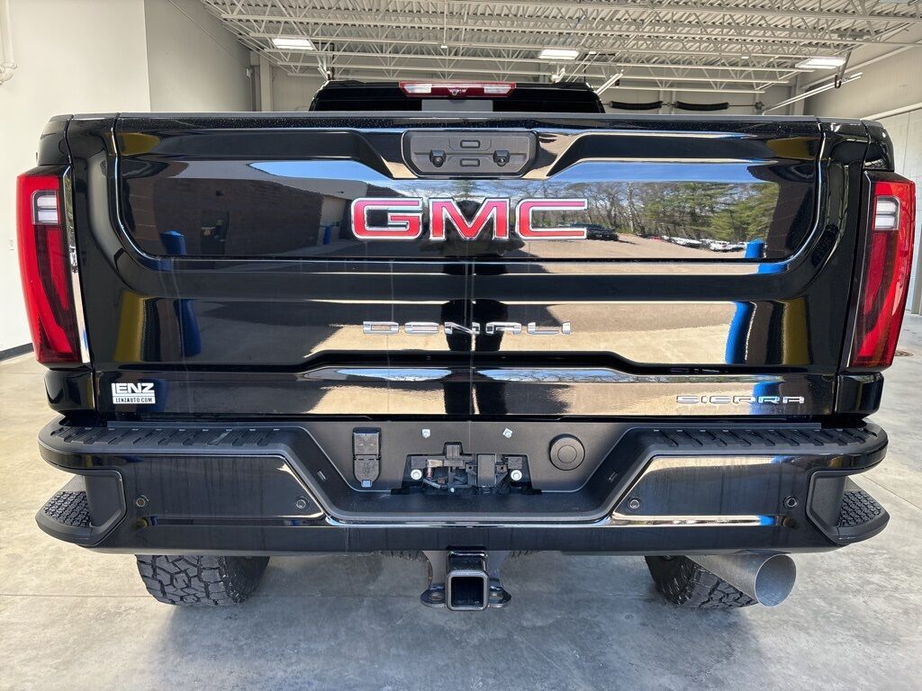 2024 GMC Sierra 2500HD 4x4 Crew Cab Denali Fond du Lac WI