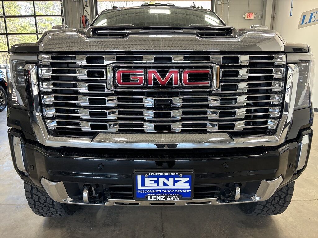 2024 GMC Sierra 2500HD 4x4 Crew Cab Denali Fond du Lac WI
