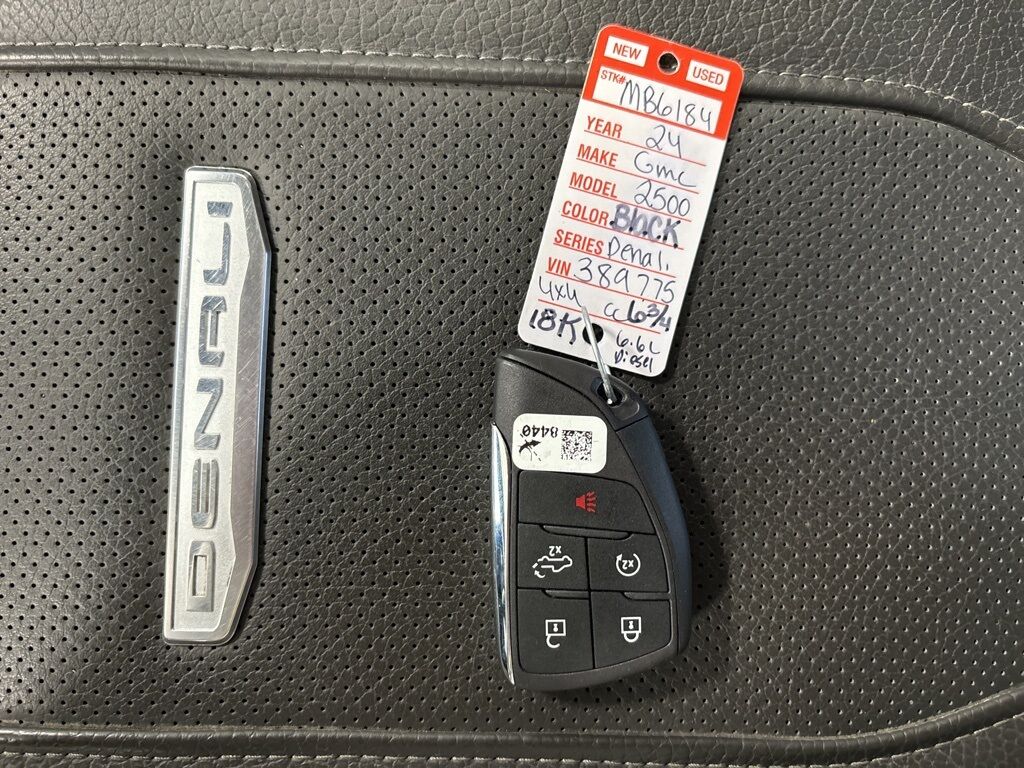 2024 GMC Sierra 2500HD 4x4 Crew Cab Denali Fond du Lac WI