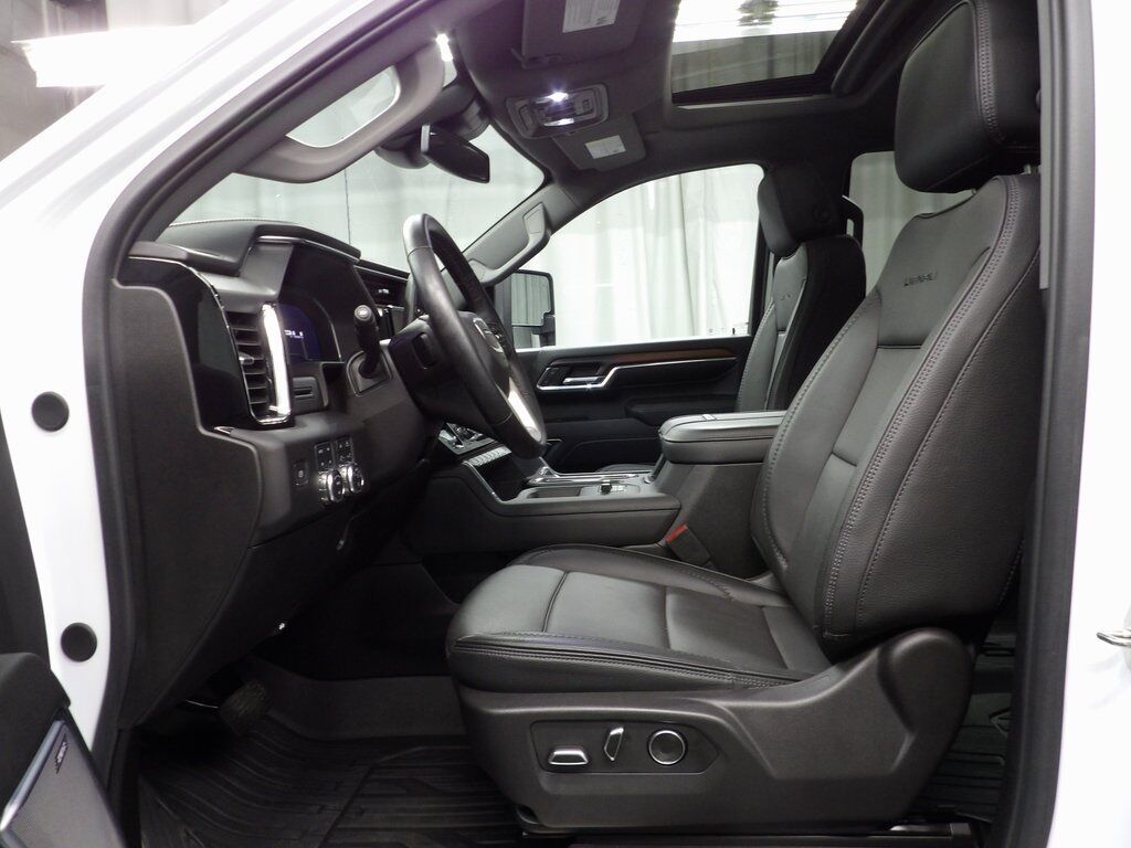 2024 GMC Sierra 2500HD 4x4 Crew Cab Denali Fond du Lac WI