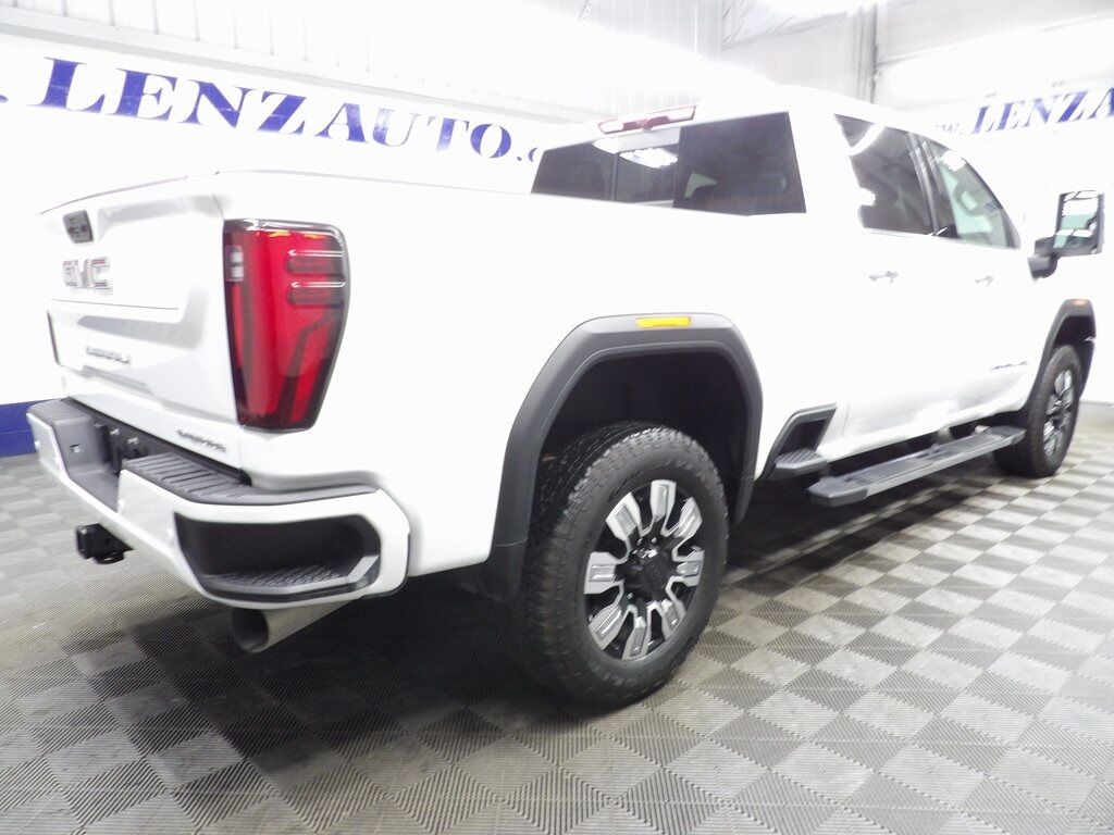 2024 GMC Sierra 2500HD 4x4 Crew Cab Denali Fond du Lac WI