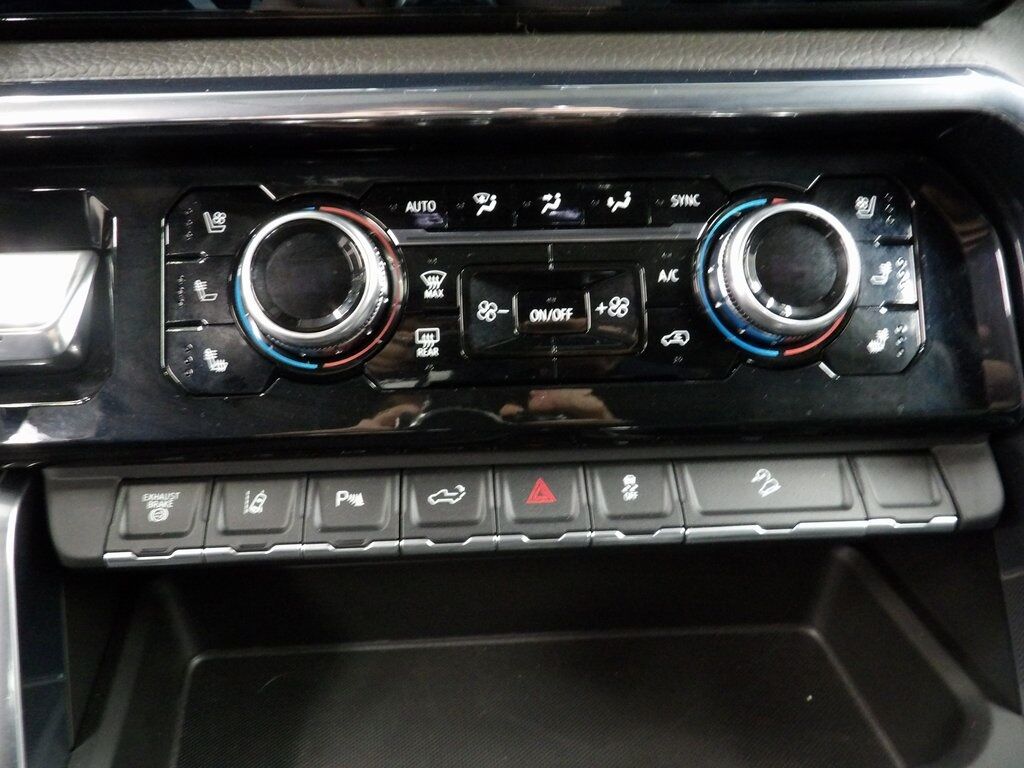2024 GMC Sierra 2500HD 4x4 Crew Cab Denali Fond du Lac WI
