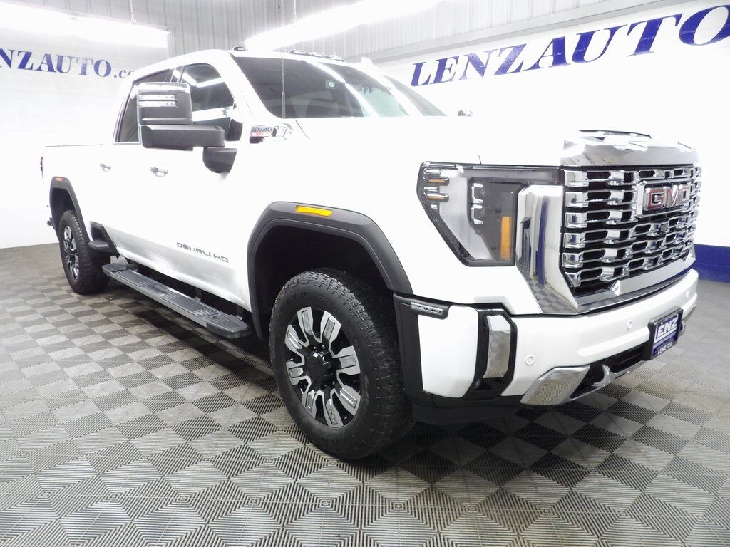 2024 GMC Sierra 2500HD 4x4 Crew Cab Denali Fond du Lac WI