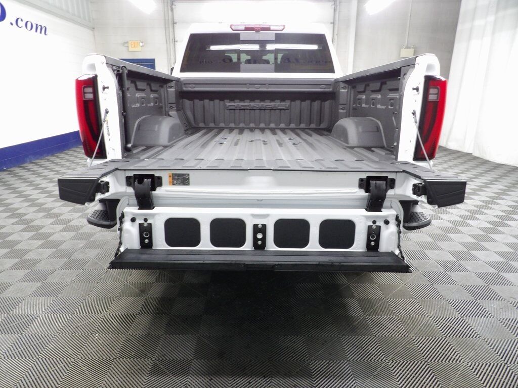 2024 GMC Sierra 2500HD 4x4 Crew Cab Denali Fond du Lac WI