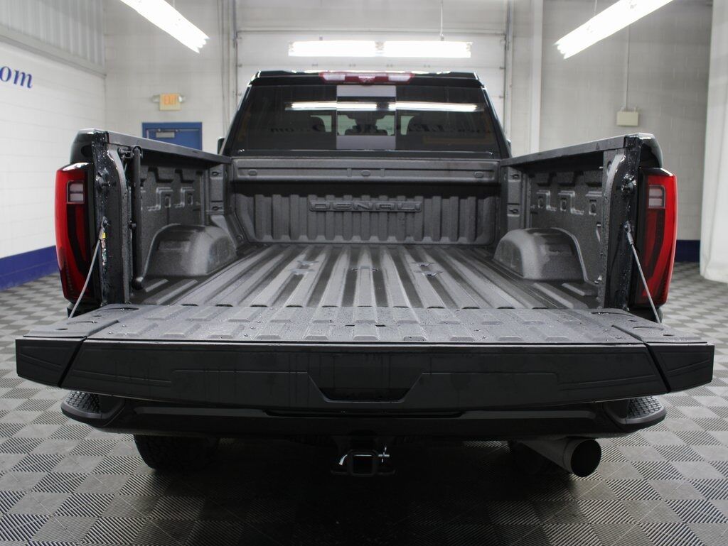 2024 GMC Sierra 2500HD 4x4 Crew Cab Denali Fond du Lac WI