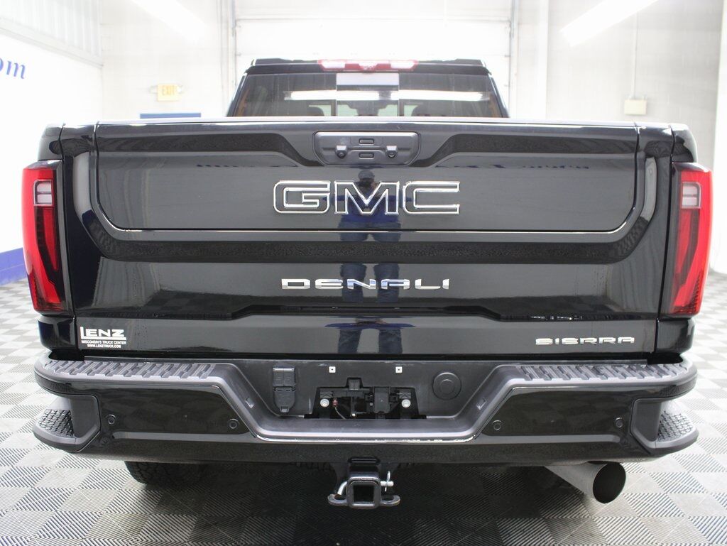 2024 GMC Sierra 2500HD 4x4 Crew Cab Denali Fond du Lac WI